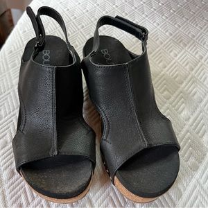 Black Wedge Sandals With Cork Design on Wedge